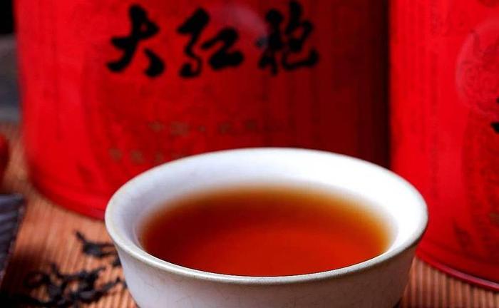 大红袍茶汤颜色是红色还是黄色