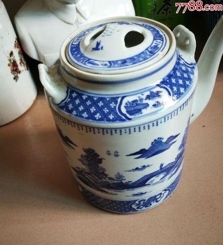 景德镇青花瓷茶壶30年了有收藏价值了吗