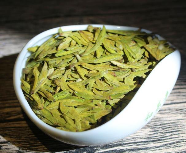 龙井茶的资料介绍,龙井茶的来源典故和特征