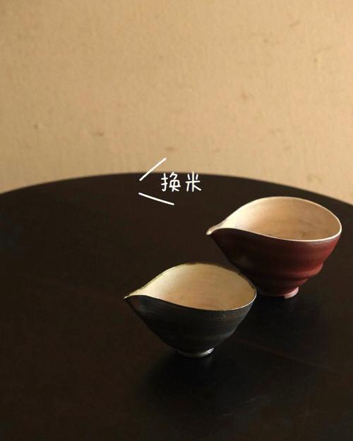 公道杯茶具怎么用,公道杯也称茶盅用来中和茶汤使之浓淡均匀
