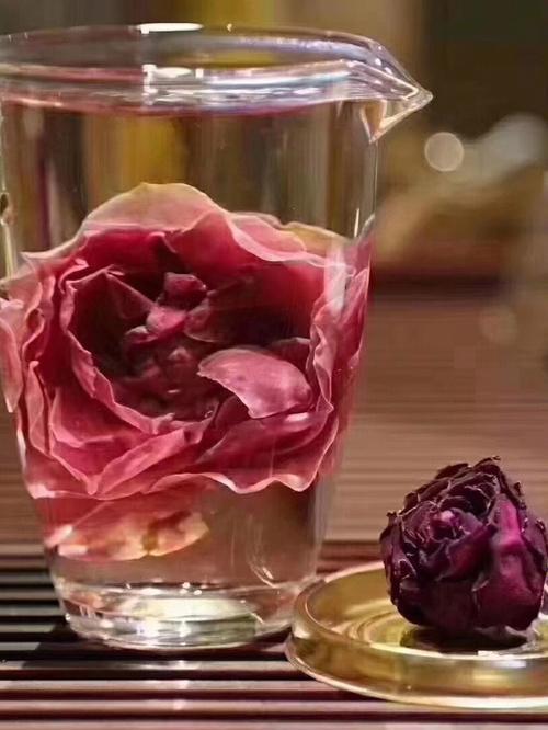 泡干玫瑰花茶的正确方法是什么
