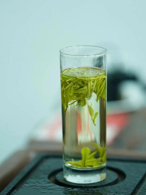 夏天绿茶配什么喝最好呢
