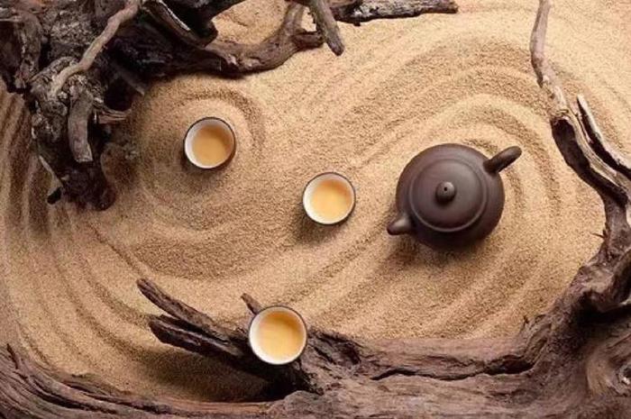 茶道中的修身之道是指以茶为载体